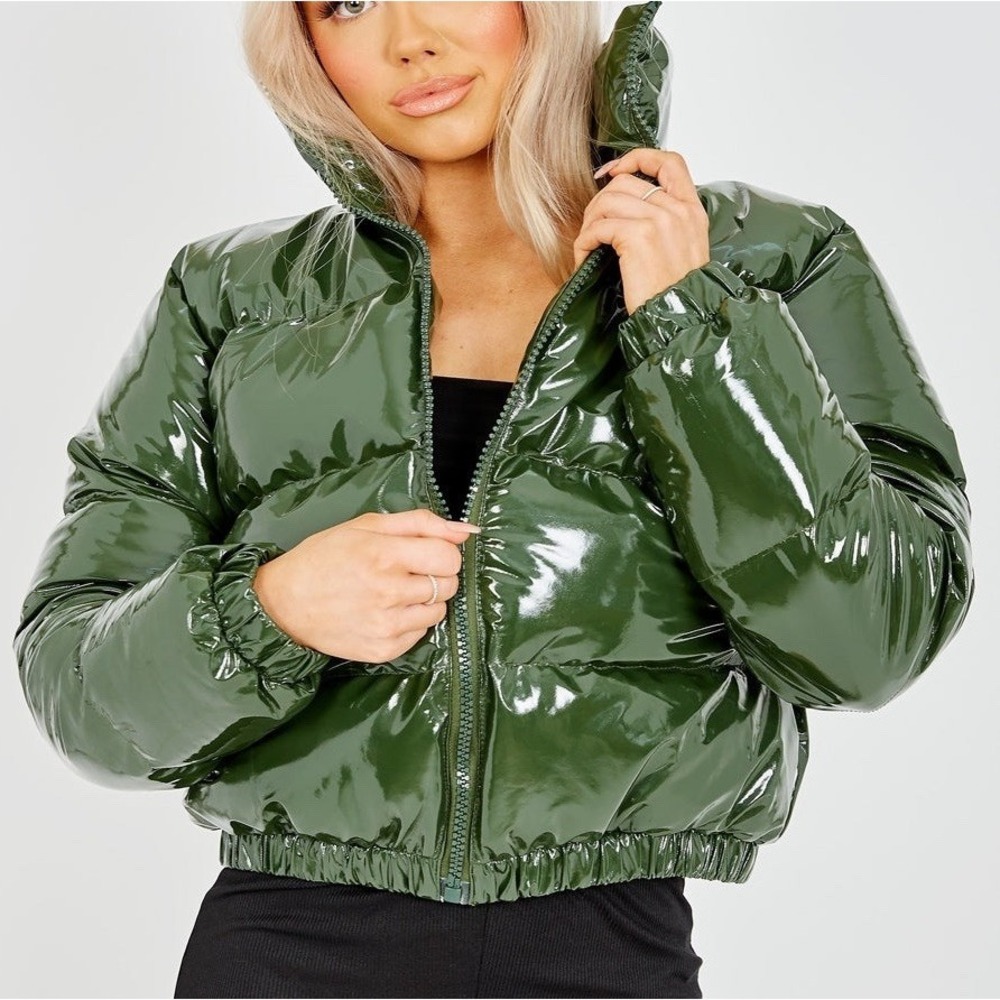 Green Glossy Cropped Bubble Coat Sz M Shiny Wet Look Puffer Jacket Patent Y2K